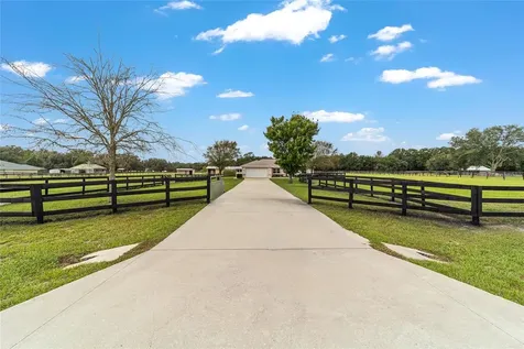 19630 SE 15th Place Morriston FL 32668