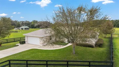 19630 SE 15th Place Morriston FL 32668