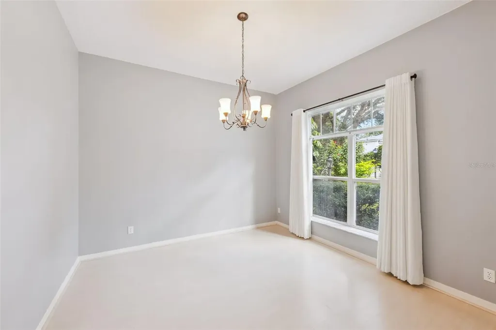 1000 N Lake Claire Circle Oviedo FL 32765