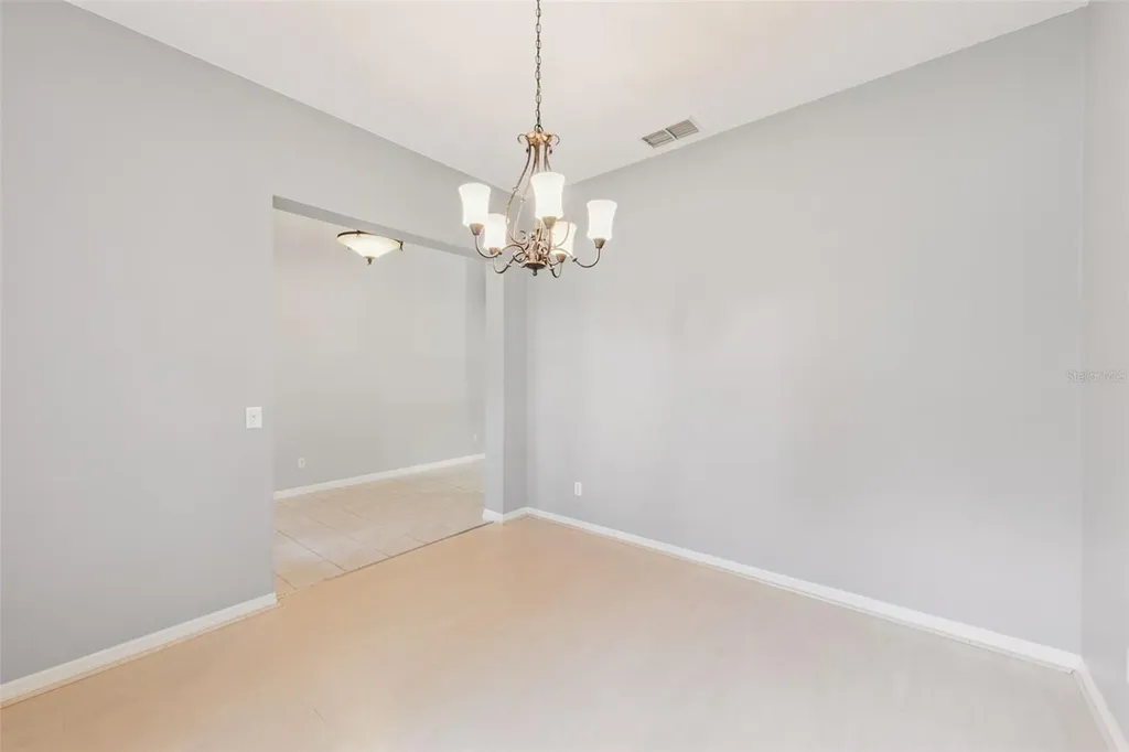 1000 N Lake Claire Circle Oviedo FL 32765
