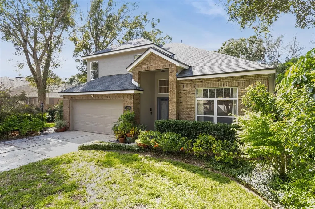 1000 N Lake Claire Circle Oviedo FL 32765
