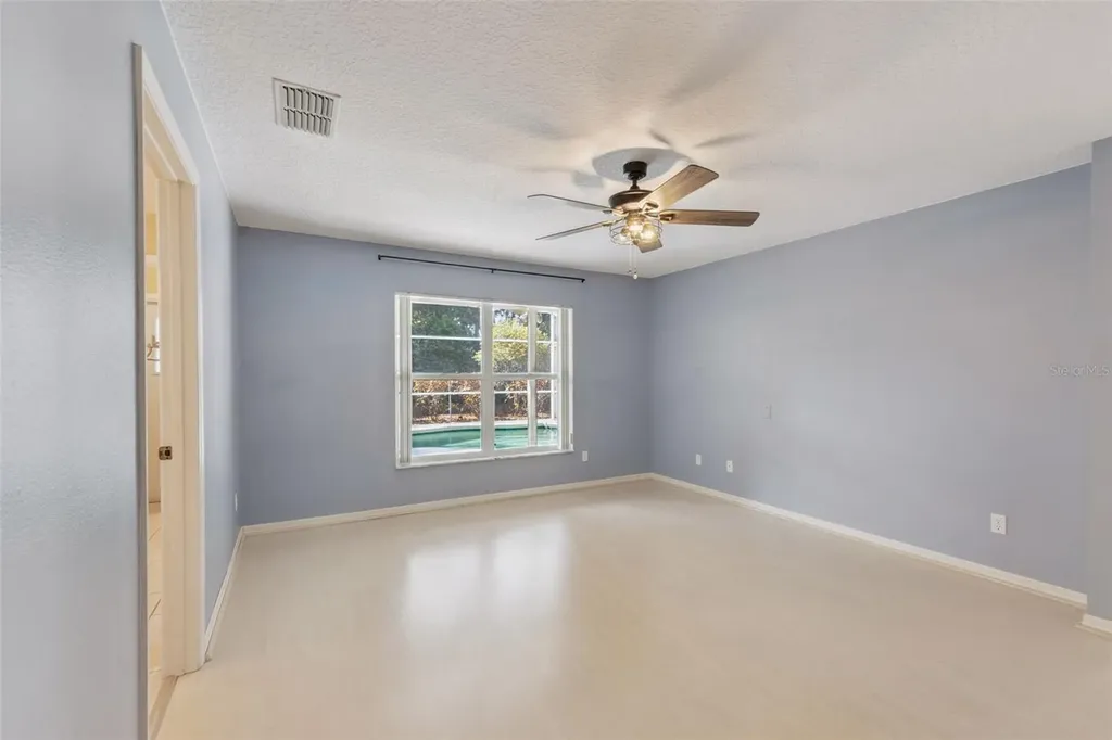 1000 N Lake Claire Circle Oviedo FL 32765