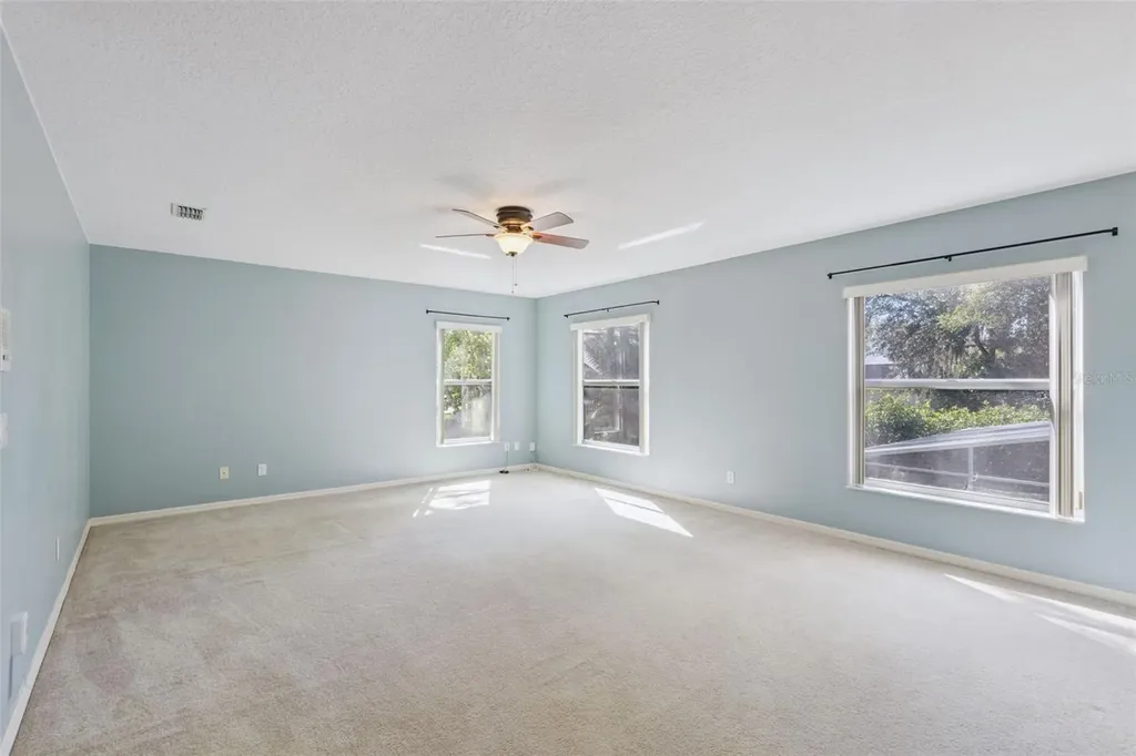 1000 N Lake Claire Circle Oviedo FL 32765