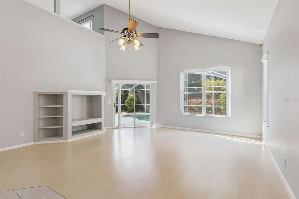 1000 N Lake Claire Circle Oviedo FL 32765