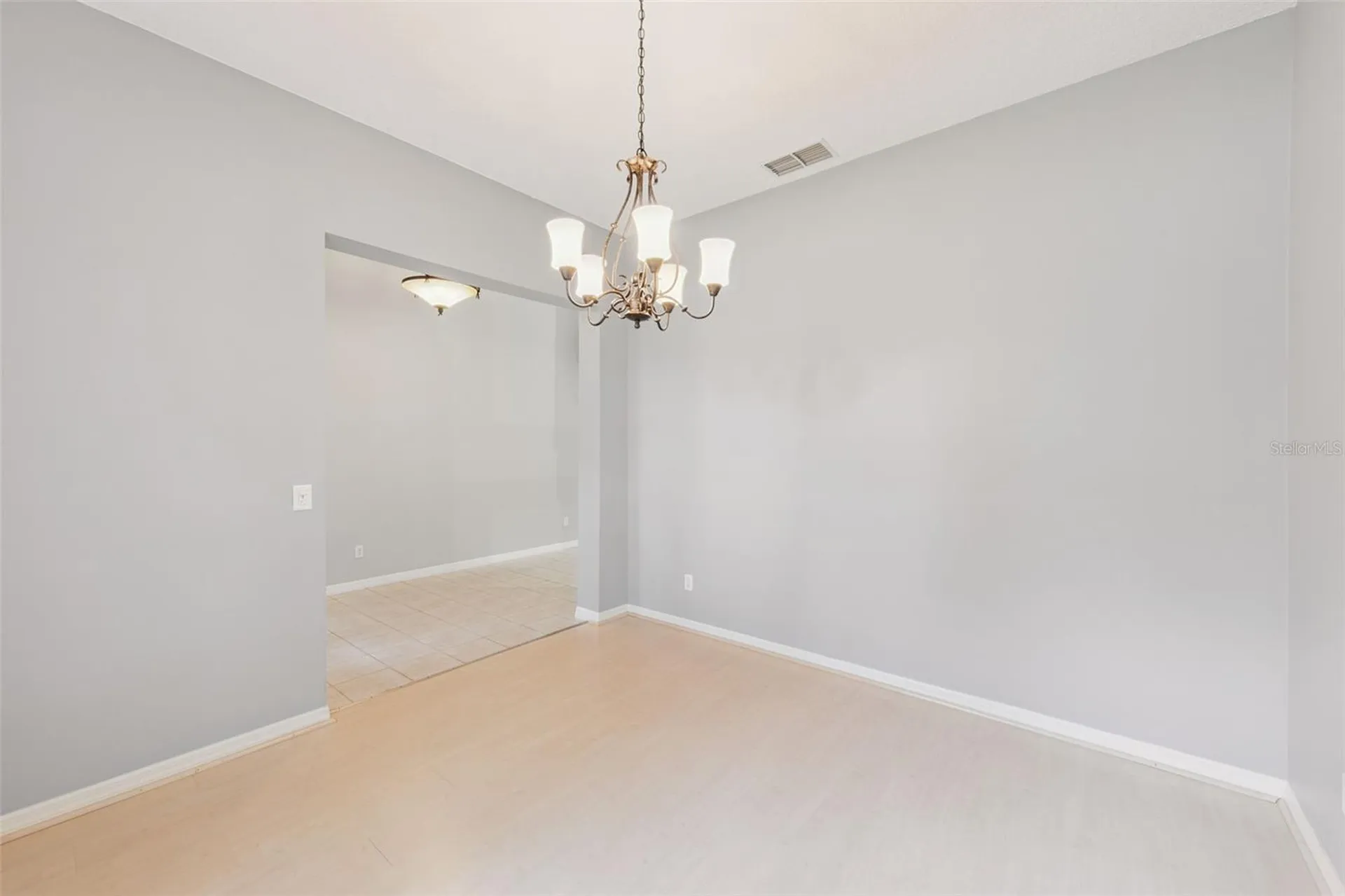 1000 N Lake Claire Circle Oviedo FL 32765