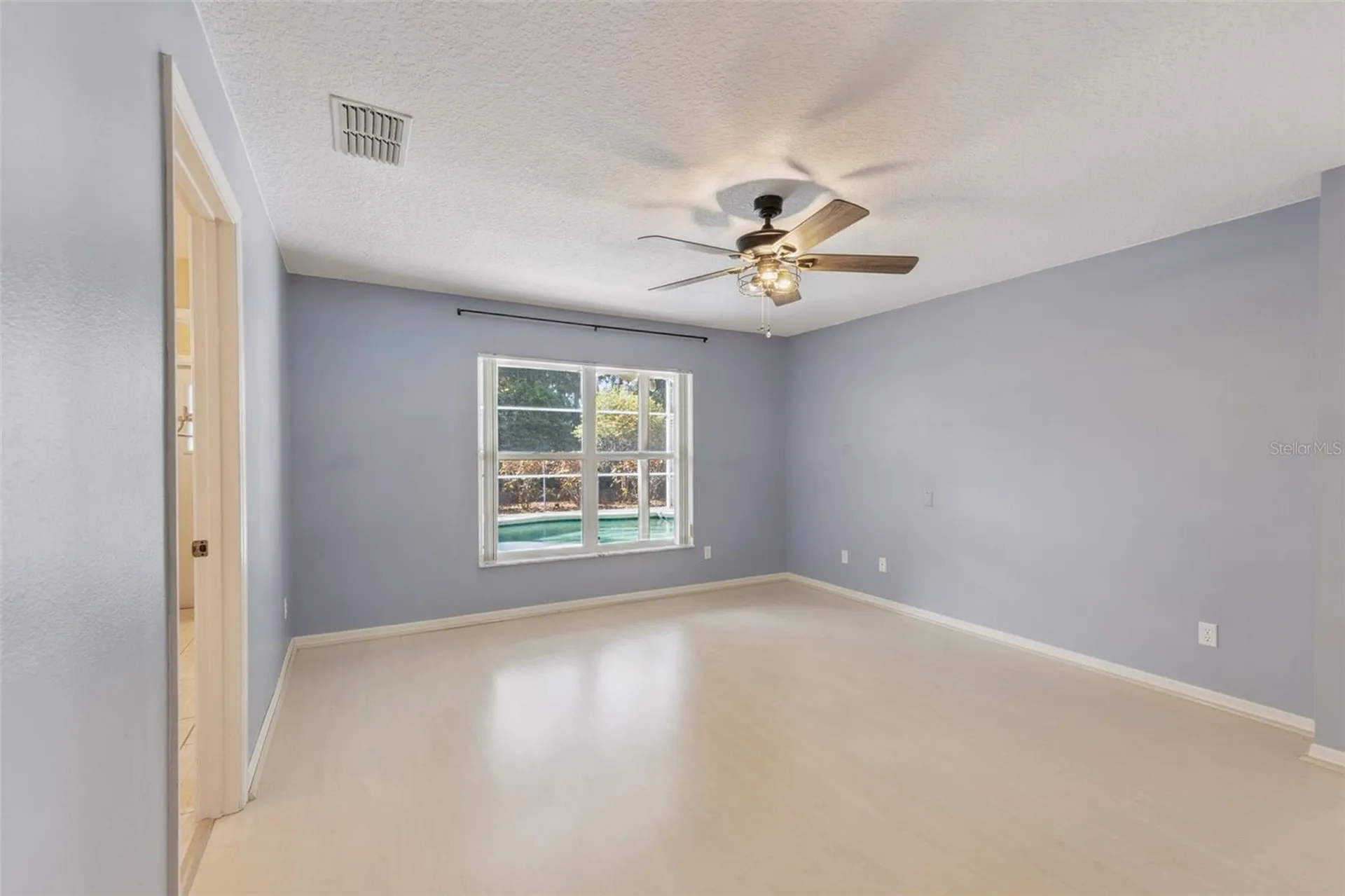 1000 N Lake Claire Circle Oviedo FL 32765