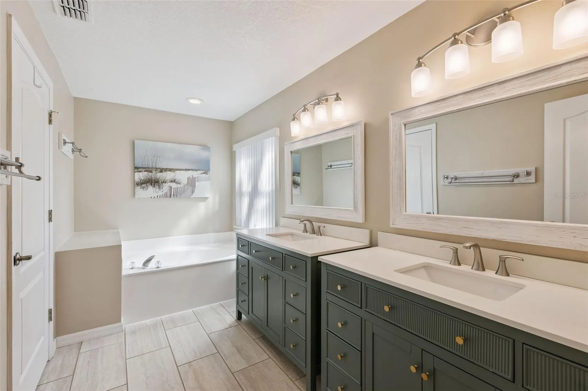 1000 N Lake Claire Circle Oviedo FL 32765