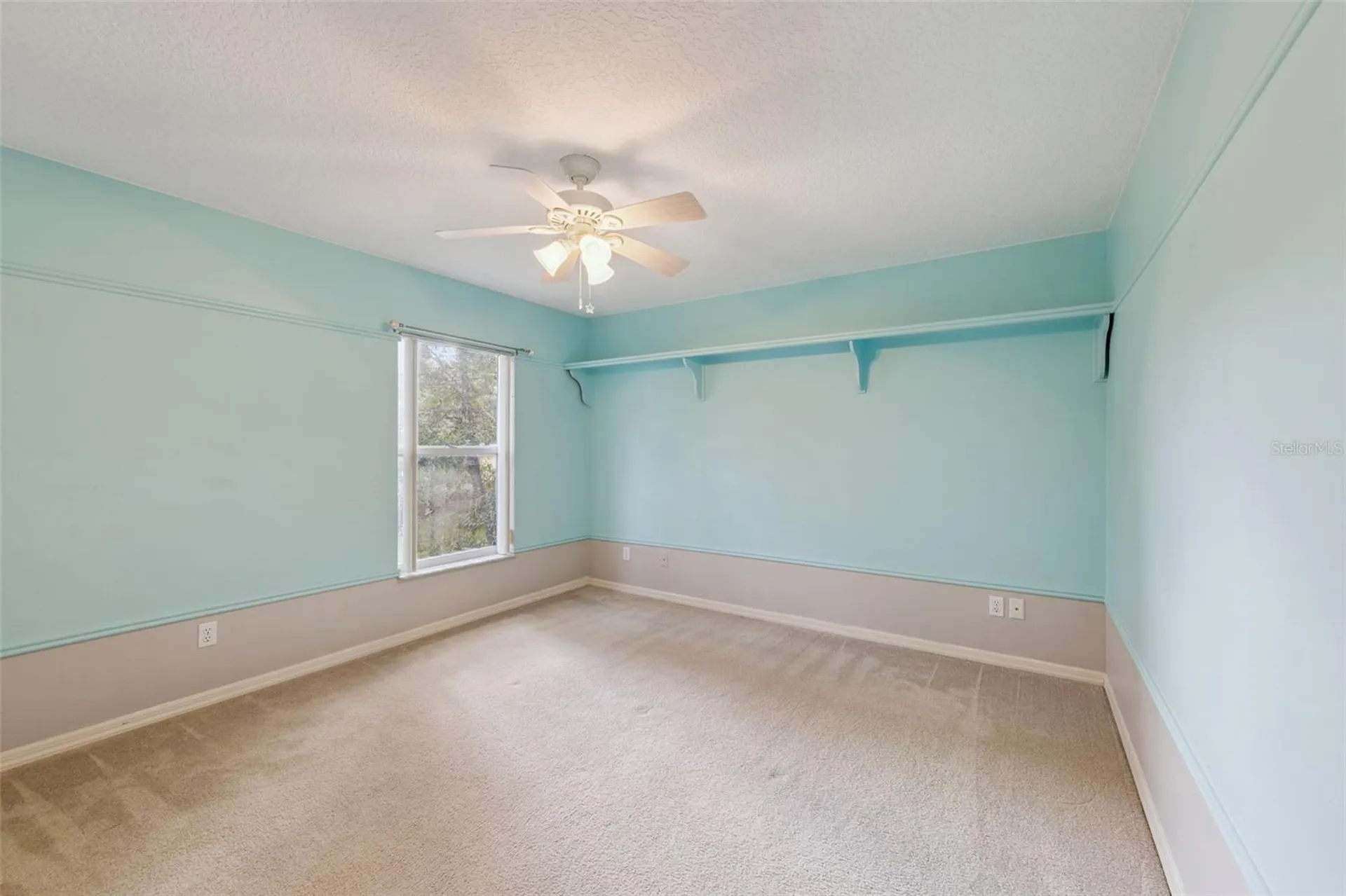 1000 N Lake Claire Circle Oviedo FL 32765