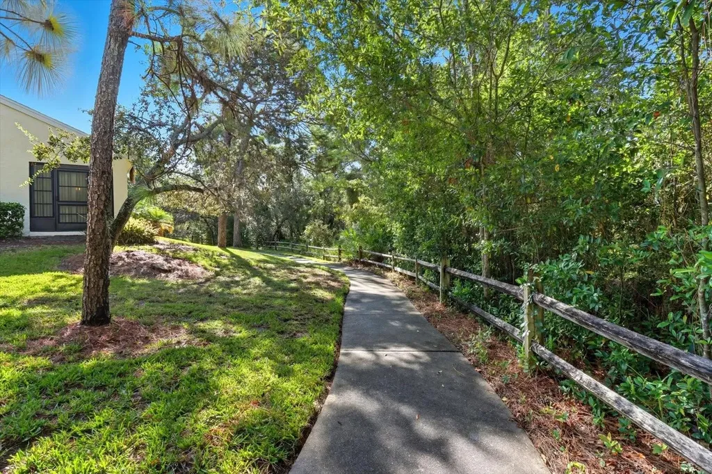 9470 Nakoma Way Weeki Wachee FL 34613