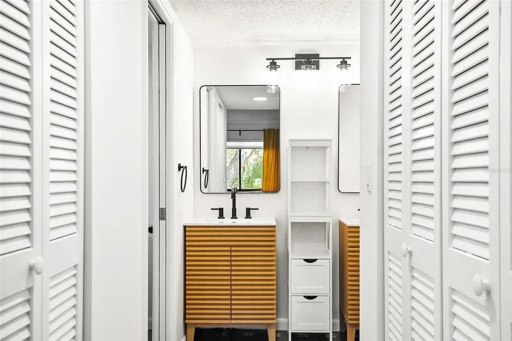 1508 Pelican Cove Road Sarasota FL 34231