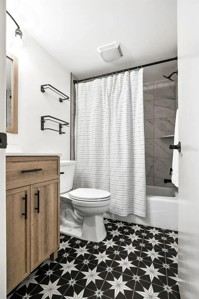 1508 Pelican Cove Road Sarasota FL 34231