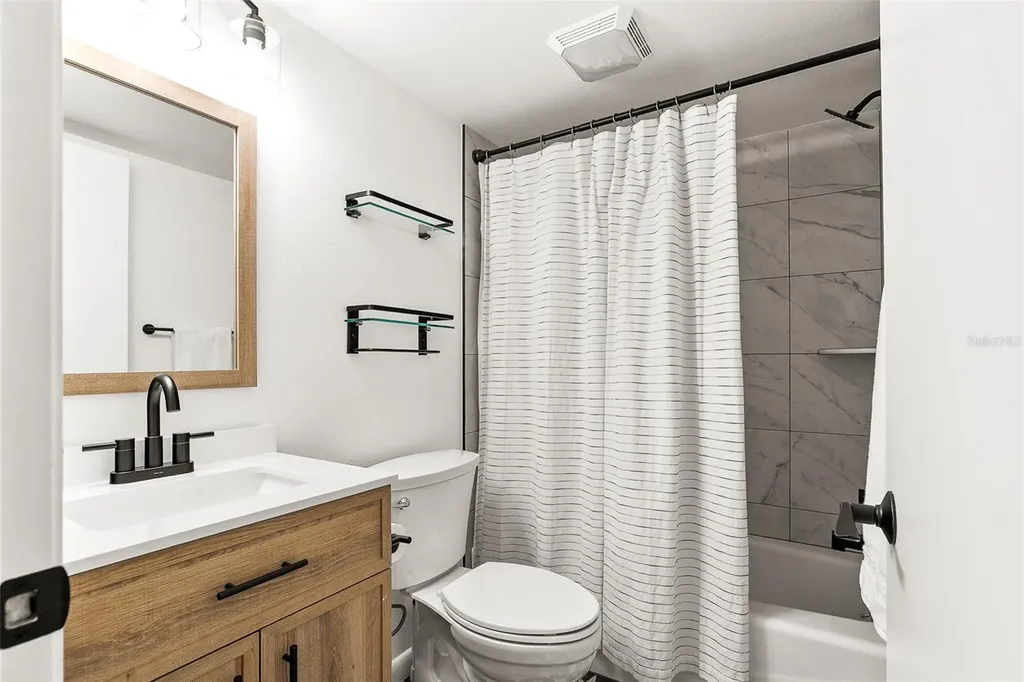 1508 Pelican Cove Road Sarasota FL 34231