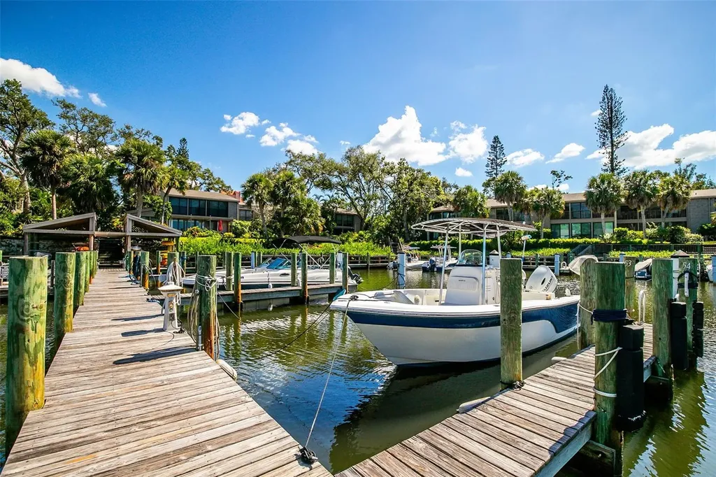 1508 Pelican Cove Road Sarasota FL 34231