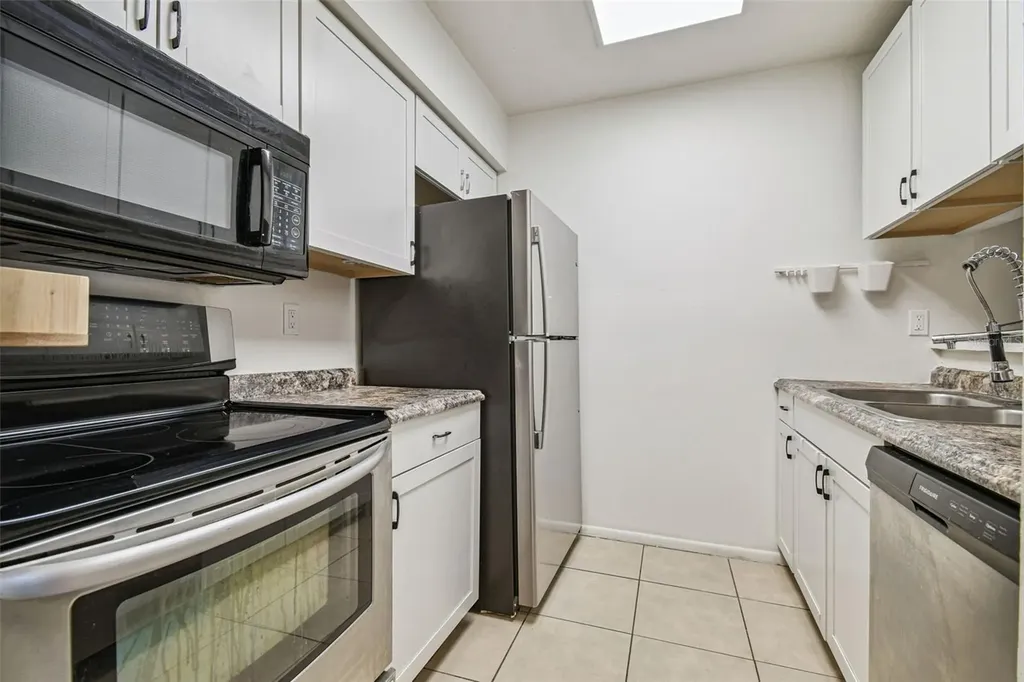 4013 Dream Oak Place Tampa FL 33613
