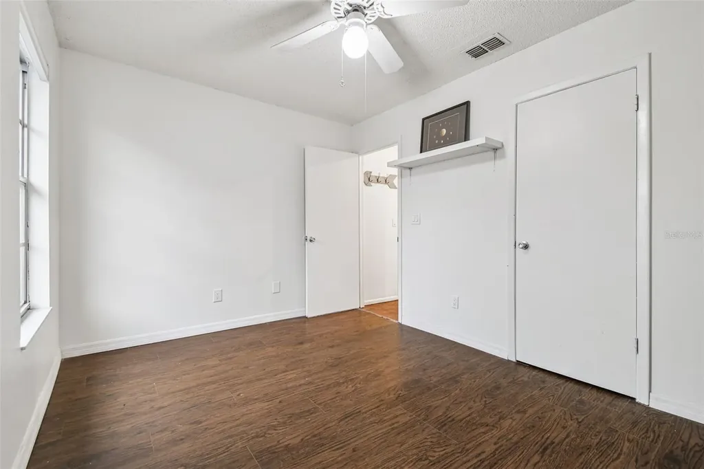 4013 Dream Oak Place Tampa FL 33613