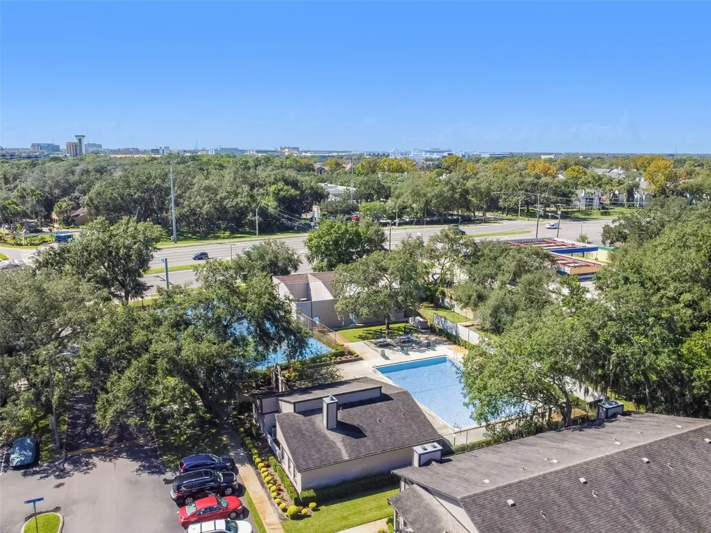 4013 Dream Oak Place Tampa FL 33613