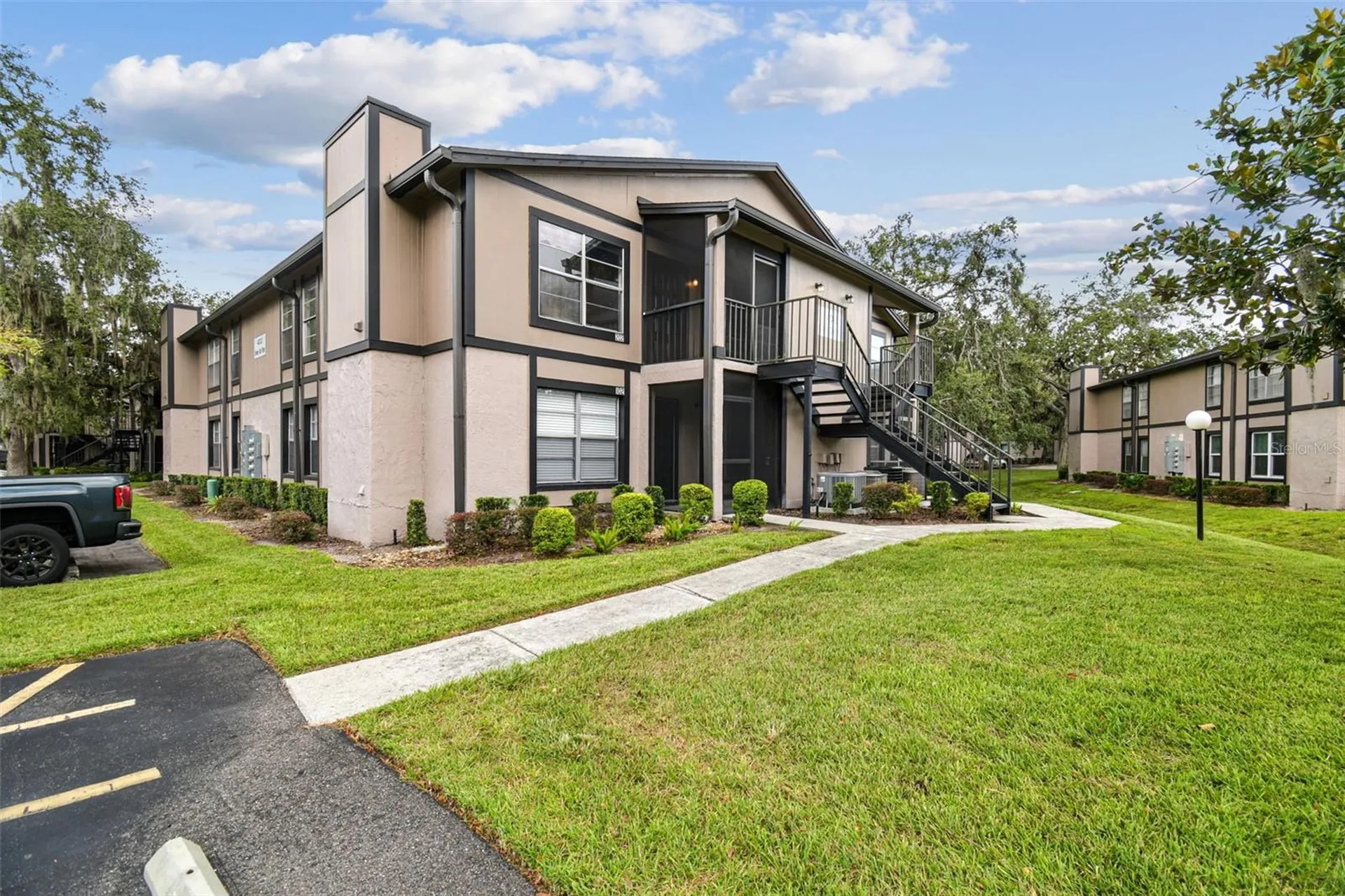4013 Dream Oak Place Tampa FL 33613