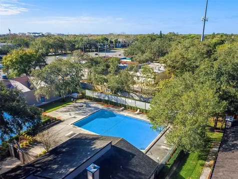 4013 Dream Oak Place Tampa FL 33613