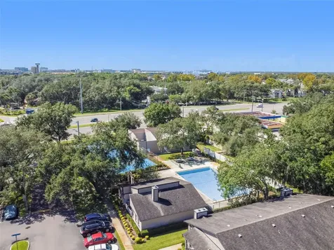 4013 Dream Oak Place Tampa FL 33613