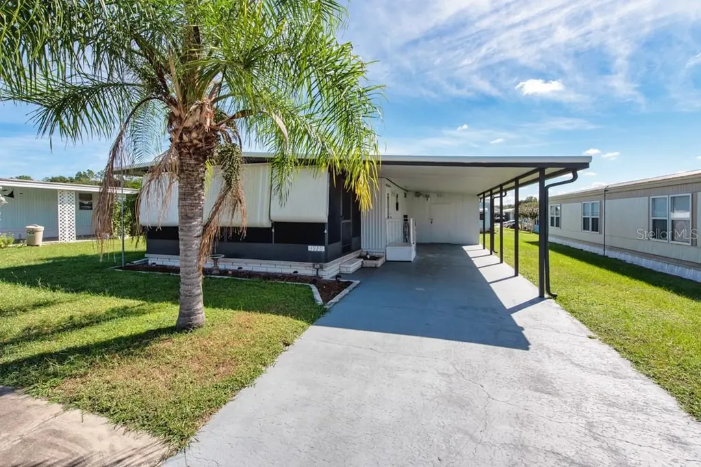 3920 Kim Drive Wesley Chapel FL 33543