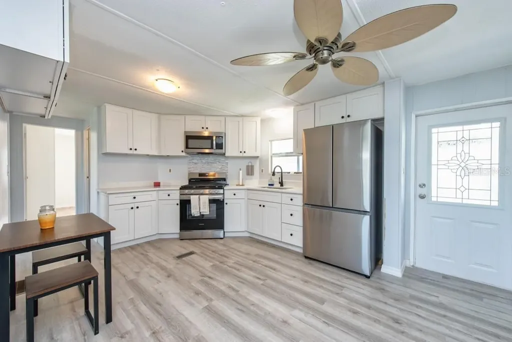 3920 Kim Drive Wesley Chapel FL 33543