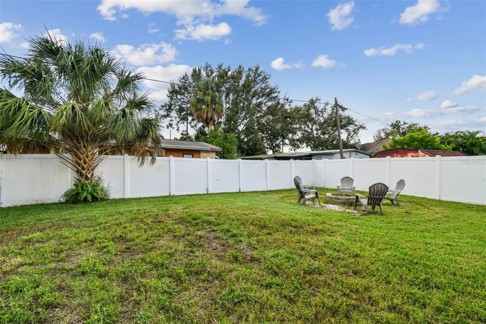 4722 W Bay Avenue Tampa FL 33616