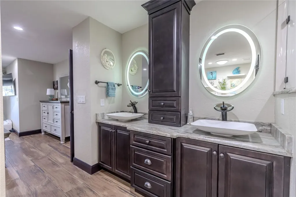 345 Boca Ciega Point Boulevard St Petersburg FL 33708