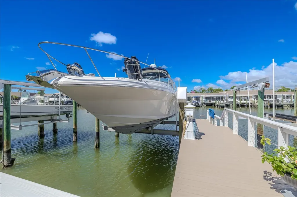 345 Boca Ciega Point Boulevard St Petersburg FL 33708