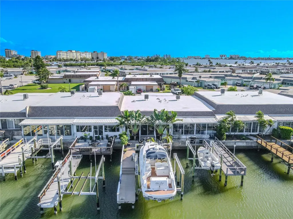 345 Boca Ciega Point Boulevard St Petersburg FL 33708
