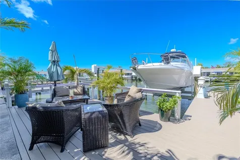 345 Boca Ciega Point Boulevard St Petersburg FL 33708