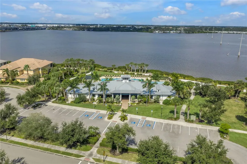 1030 Tidewater Shores Loop Bradenton FL 34208