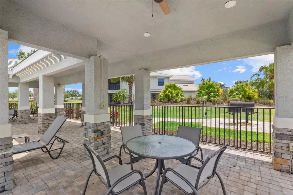 1030 Tidewater Shores Loop Bradenton FL 34208