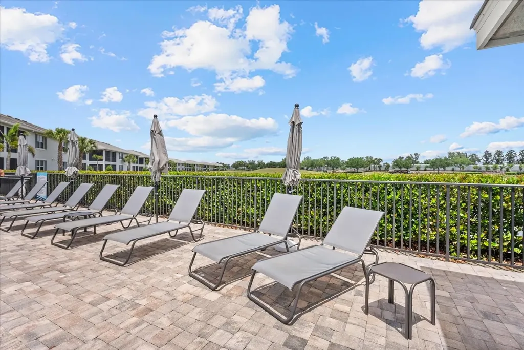 1030 Tidewater Shores Loop Bradenton FL 34208