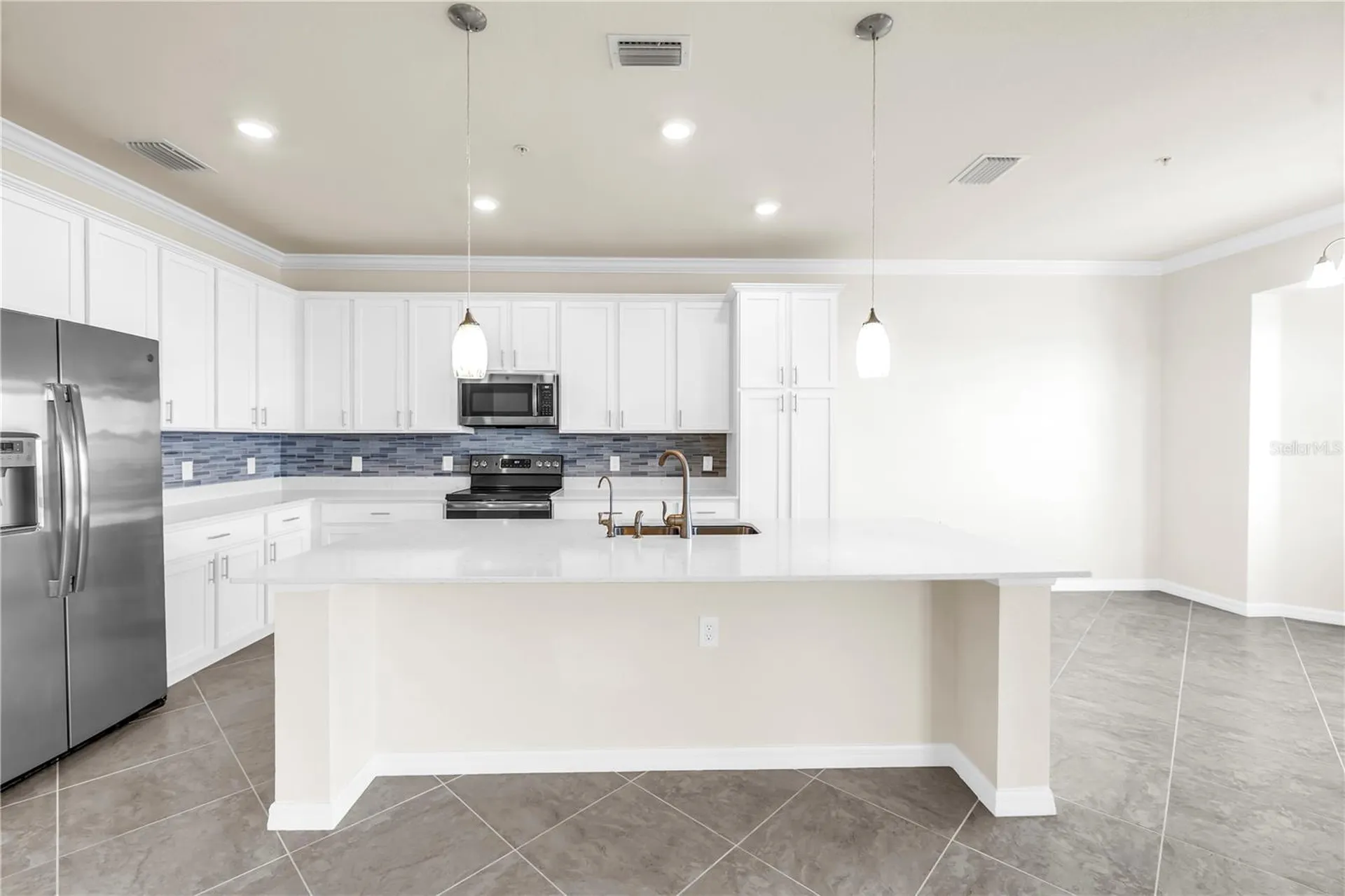 1030 Tidewater Shores Loop Bradenton FL 34208