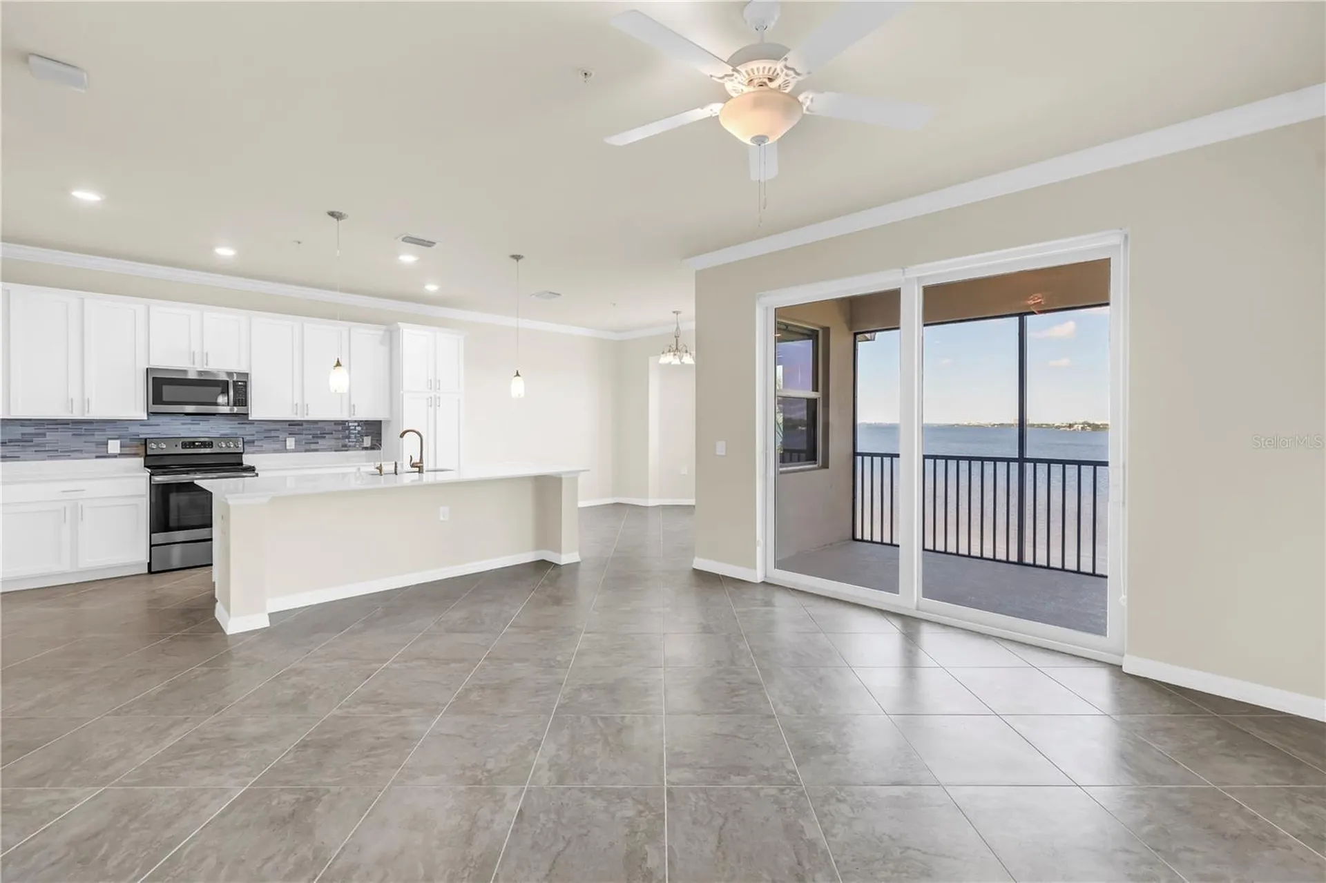 1030 Tidewater Shores Loop Bradenton FL 34208