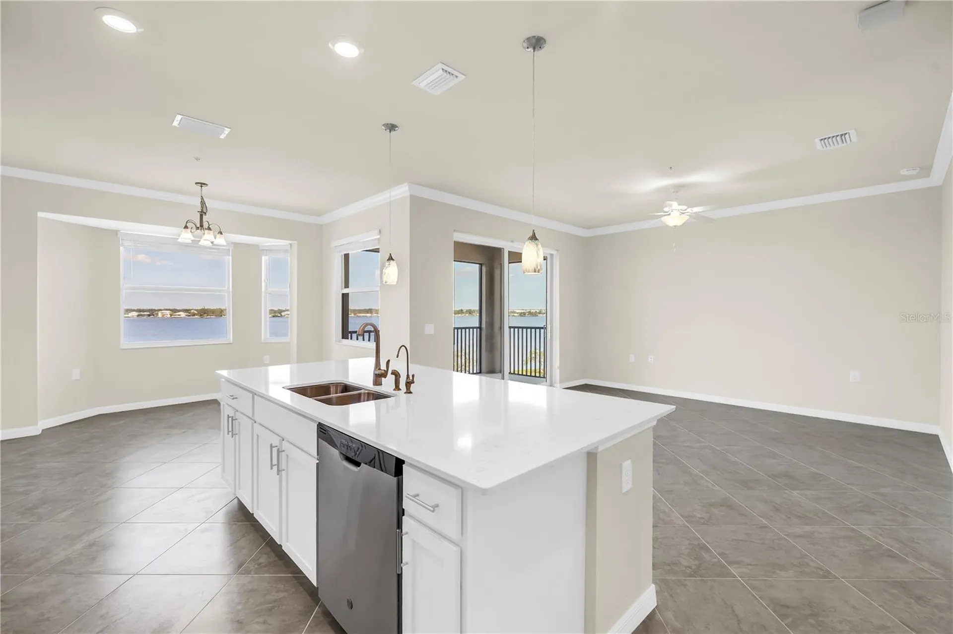 1030 Tidewater Shores Loop Bradenton FL 34208