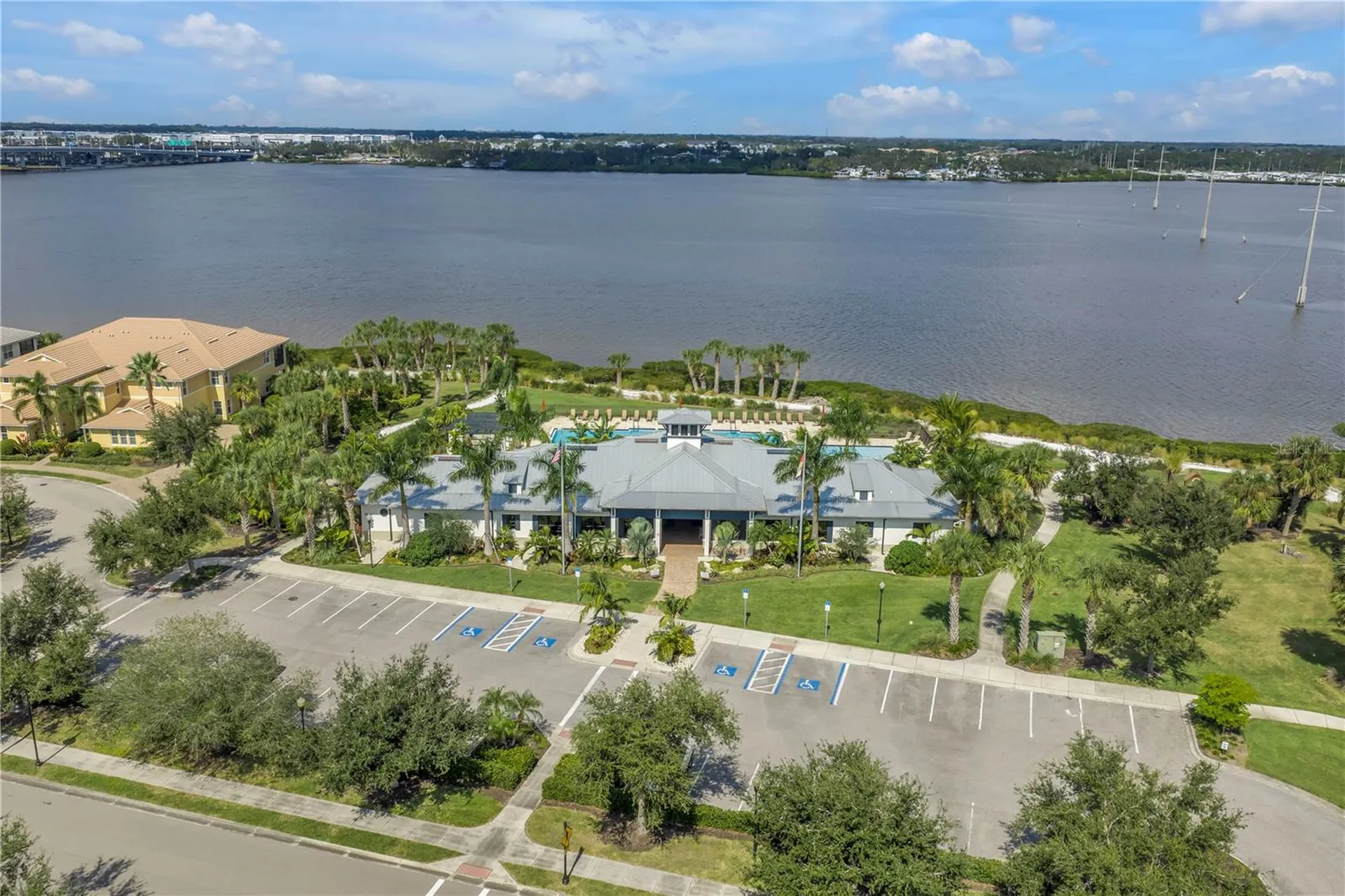 1030 Tidewater Shores Loop Bradenton FL 34208