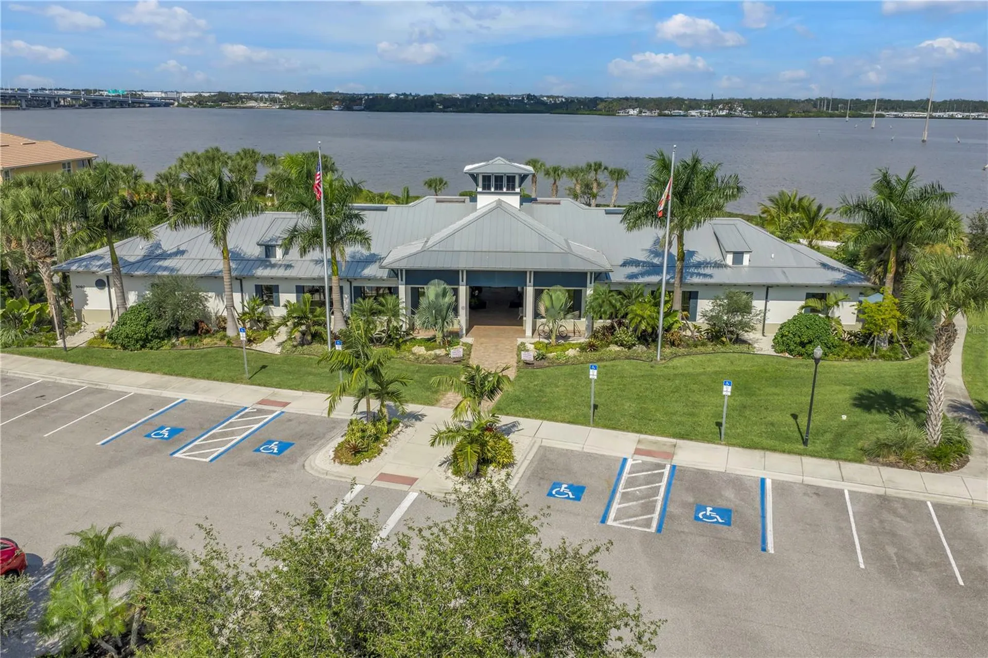 1030 Tidewater Shores Loop Bradenton FL 34208