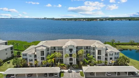 1030 Tidewater Shores Loop Bradenton FL 34208
