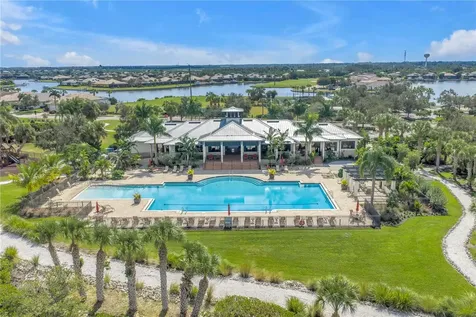 1030 Tidewater Shores Loop Bradenton FL 34208