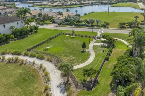 1030 Tidewater Shores Loop Bradenton FL 34208