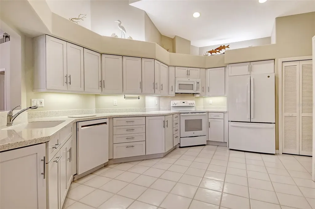 3770 Amapola Lane Sarasota FL 34238