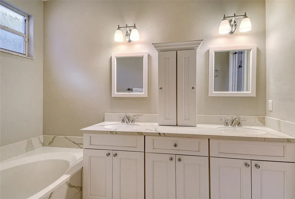 3770 Amapola Lane Sarasota FL 34238