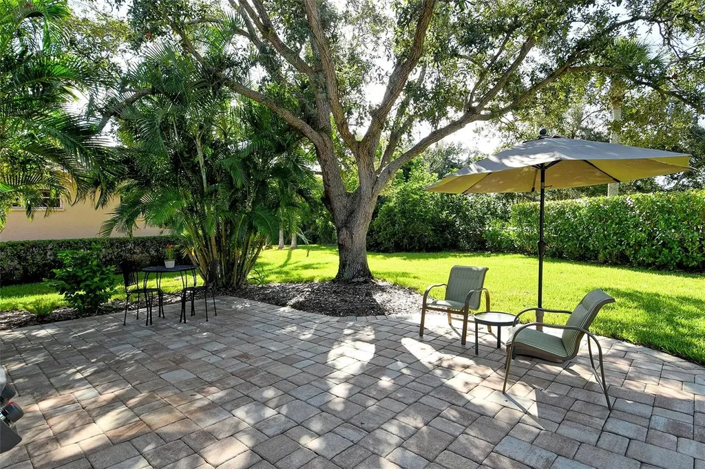 3770 Amapola Lane Sarasota FL 34238