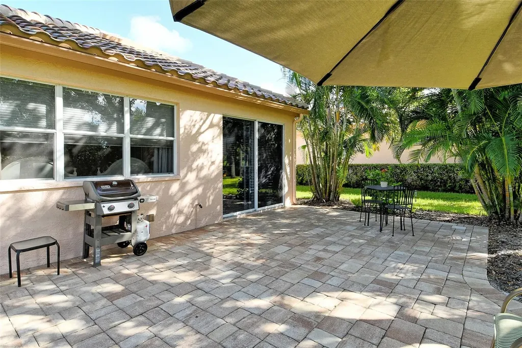 3770 Amapola Lane Sarasota FL 34238