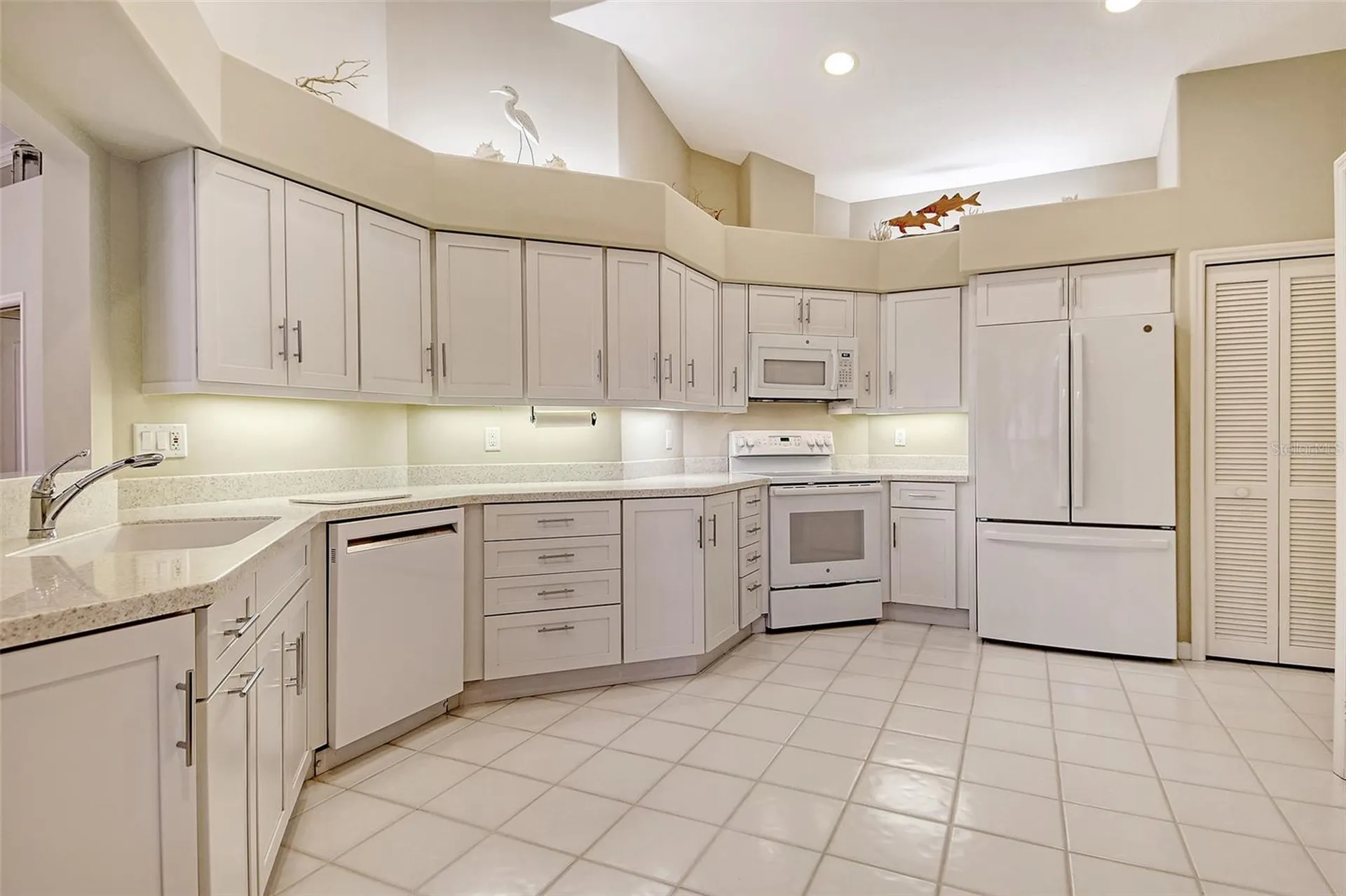 3770 Amapola Lane Sarasota FL 34238