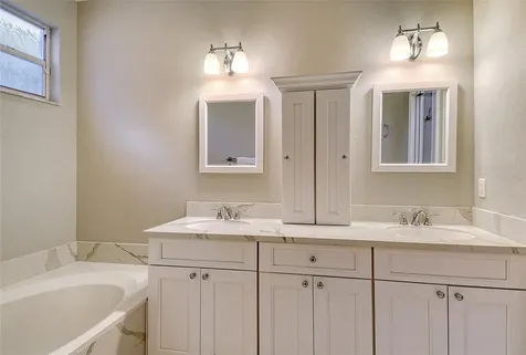 3770 Amapola Lane Sarasota FL 34238
