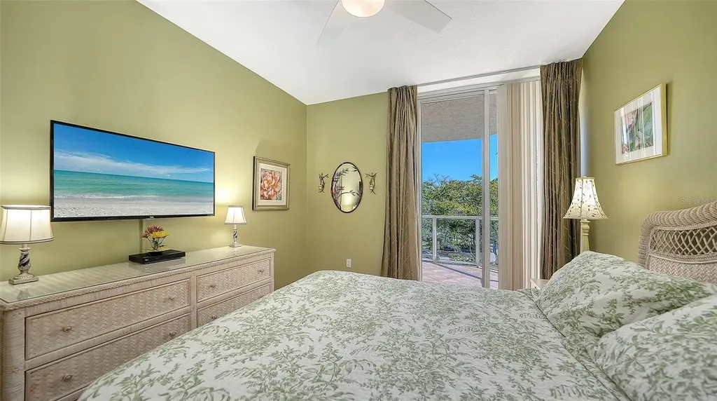 1800 Benjamin Franklin Drive Sarasota FL 34236