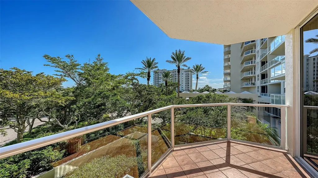 1800 Benjamin Franklin Drive Sarasota FL 34236