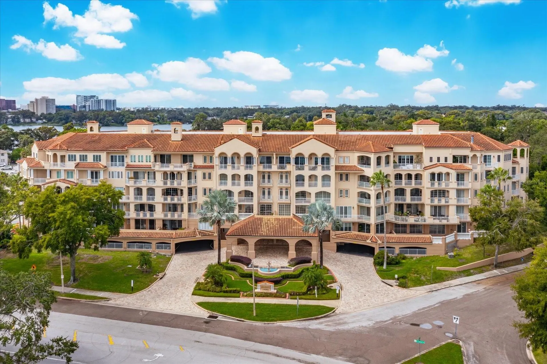 1110 W Ivanhoe Boulevard Orlando FL 32804